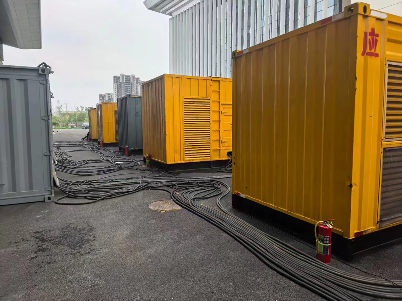 鹤城不同季节柴油发电机组保养有哪些注意事项?