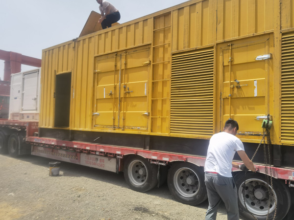 鹤城除了负载情况和发动机维护，还有哪些因素会影响 200kw 柴油发电机的油耗？