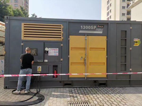 鹤城500KW发电机组冬季应该配多大的启动电瓶？