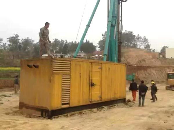 鹤城如何判断水冷式机油散热器密封件是否需要更换？